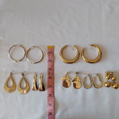 Gold Costume Jewelry (PB2-BBL)