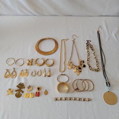 Gold Costume Jewelry (PB2-BBL)