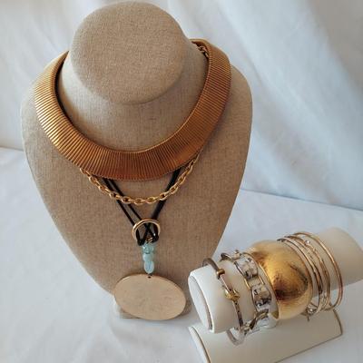 Gold Costume Jewelry (PB2-BBL)