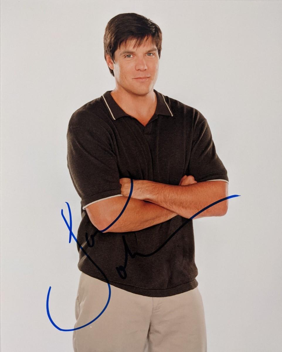 Paul Johansson signed photo | EstateSales.org