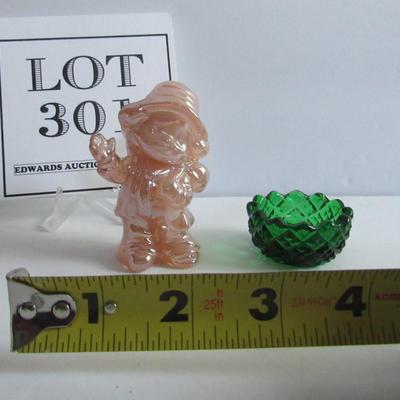 Lot 301:  Boyd Glass Hobo and Open Salt Dip