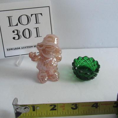 Lot 301:  Boyd Glass Hobo and Open Salt Dip