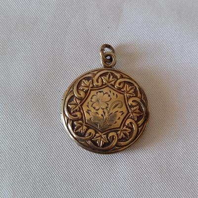 Stamped Gold Pendants and More (PB2-BBL)