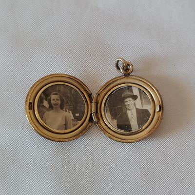 Stamped Gold Pendants and More (PB2-BBL)