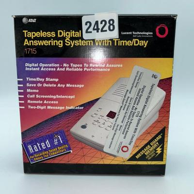 Tapeless Digital Answering System With Time Day