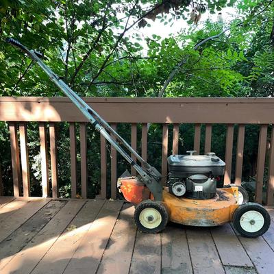 Briggs and Stratton Lawn Mower