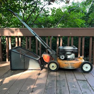 Briggs and Stratton Lawn Mower