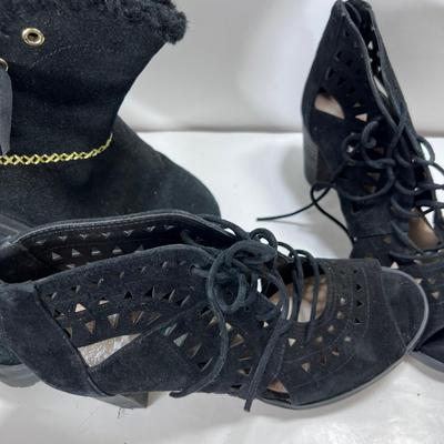Vintage Size 8 (38) women's shoes 2 Pairs Uggs, Sorrel, Minnetaka, Eastland