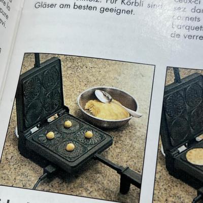 Rustikal decorative cookie press with original box Rosettes, Glassware