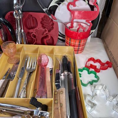 Vintage Kitchenware and ceramic collectibles