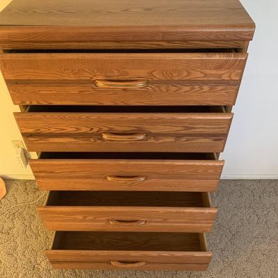 Oak 5 Chest Dresser 