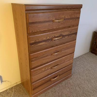 Oak 5 Chest Dresser 