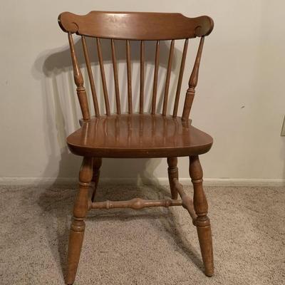 Set of 4 Solid Wood Colonial Style Dining Chairs 