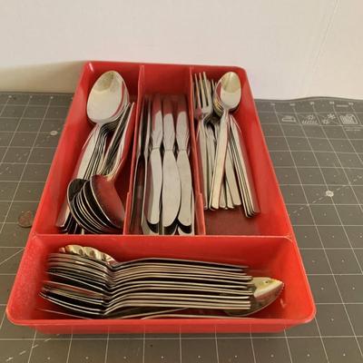 Silverware Flatware Set with Drawer Organizer