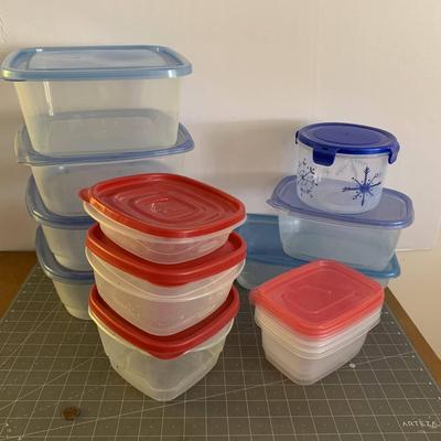 Tupperware Bundle