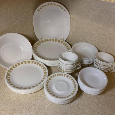 Corelle Dish Bundle