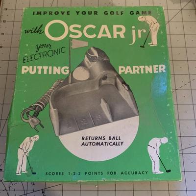 Oscar Jr Putting Partner