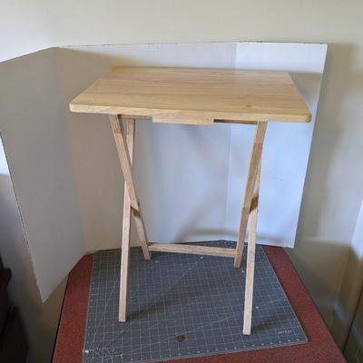 Wood Tray Table