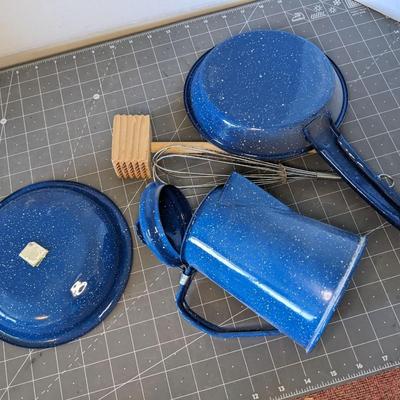 Camp Cooking Dishes