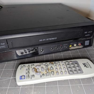 JVC VCR & DVD Player with Remote