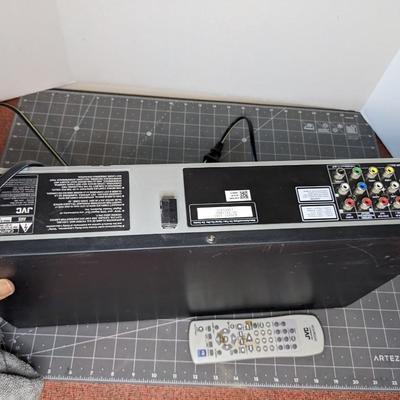 JVC VCR & DVD Player with Remote