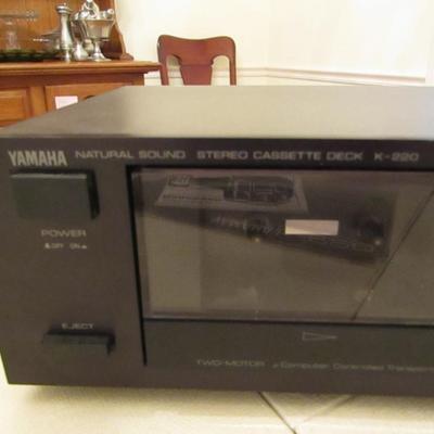 Yamaha Natural Sound Stereo Cassette Deck K-220- No Remote