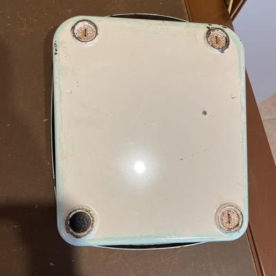 Vintage scale