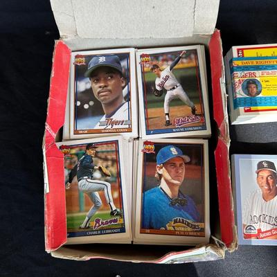 LARGE ASSORTMENT OF SPORTS CARDS AND MORE