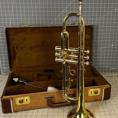 Yamaha Trumpet with Case
