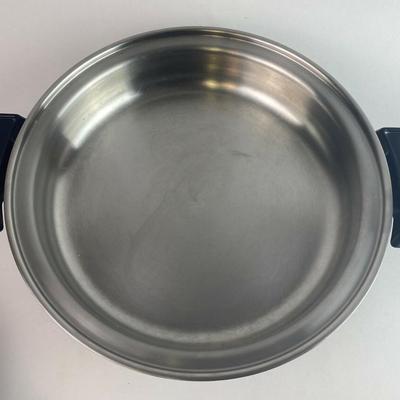  LIQUID CORE STAINLESS STEEL ELECTRIC SKILLET