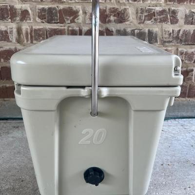 RTIC 20qt Hard Ice Chest