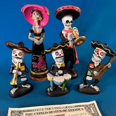 DAY OF THE DEAD 5-PIECE MARIACHI BAND FIGURE SET