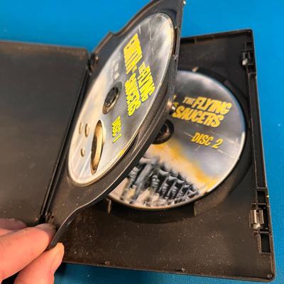 1956 â€œEARTH vs. THE FLYING SAUCERSâ€ MOVIE 2 DVD SET
