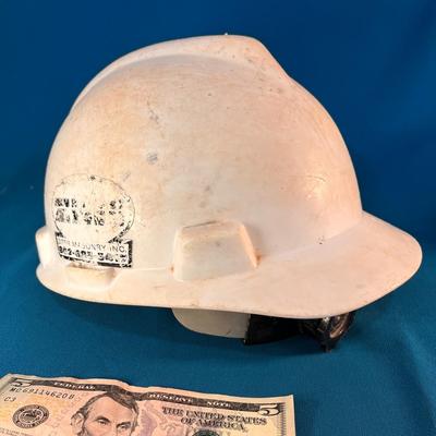 WHITE HARD HAT GREAT FOR CONSTRUCTION WORKER COSTUME