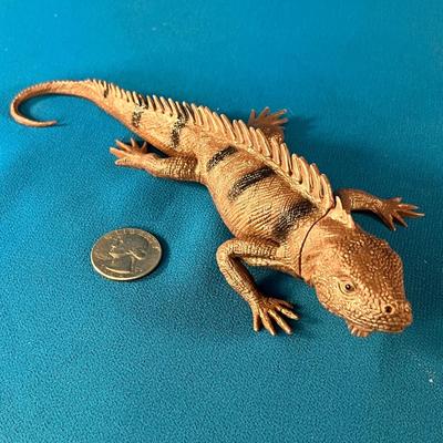 CREEPY LIZARD