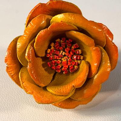 FUNKY WOOD-LIKE BIG FLOWER RING