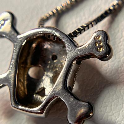 .925 STERLING SPARKLY SKULL AND CROSSBONES NECKLACE 