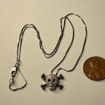 .925 STERLING SPARKLY SKULL AND CROSSBONES NECKLACE 