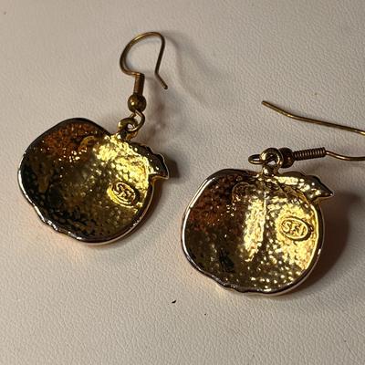 CUTE ENAMELED PUMPKIN PIERCED EARRINGS