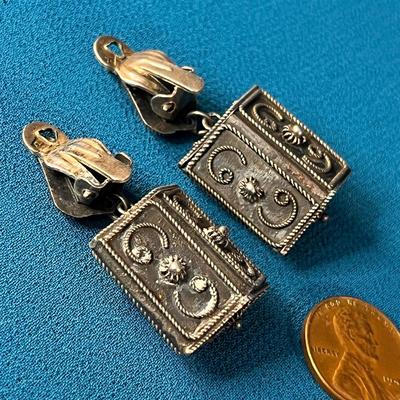 UNMARKED BUT LIKELY STERLING INTRICATE FILIGREE DESIGN DANGLY BOX EARRINGS