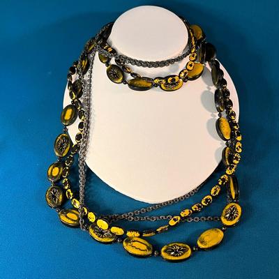 INTRIGUING BLACK YELLOW 4-STRAND NECKLACE