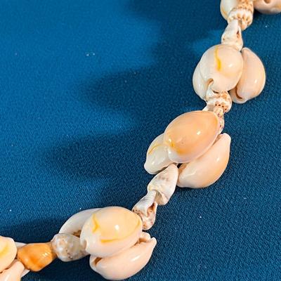 REAL MERMAID SEA SHELL CLUSTERS NECKLACE