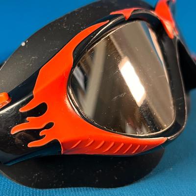 â€œTHE DEVILâ€™S GOGGLESâ€ MIRRORED SPORT GOGGLES WITH RED FLAMES BY DOLFINO
