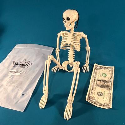 POSABLE SKELETON NEW IN PACKAGE