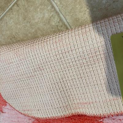 Vintage new bath Mat 27 x 44