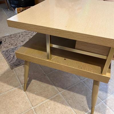 Fabulous blonde, MCM end table
