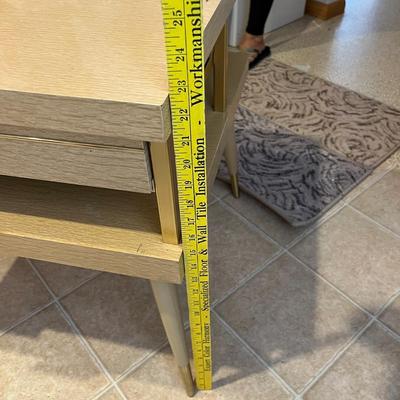 Fabulous blonde, MCM end table
