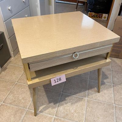 Fabulous blonde, MCM end table