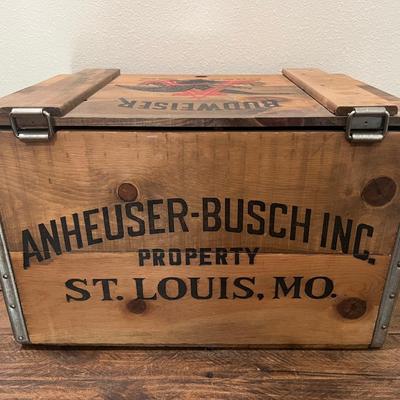ANHEUSER-BUSCH BUDWEISER Wooden Crate