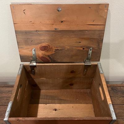 ANHEUSER-BUSCH BUDWEISER Wooden Crate